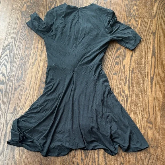 MM Lafleur green fit and flare wrap dress - Picture 5 of 6